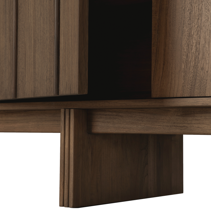 Skjenk Pillar Sideboard fra Ethicraft.