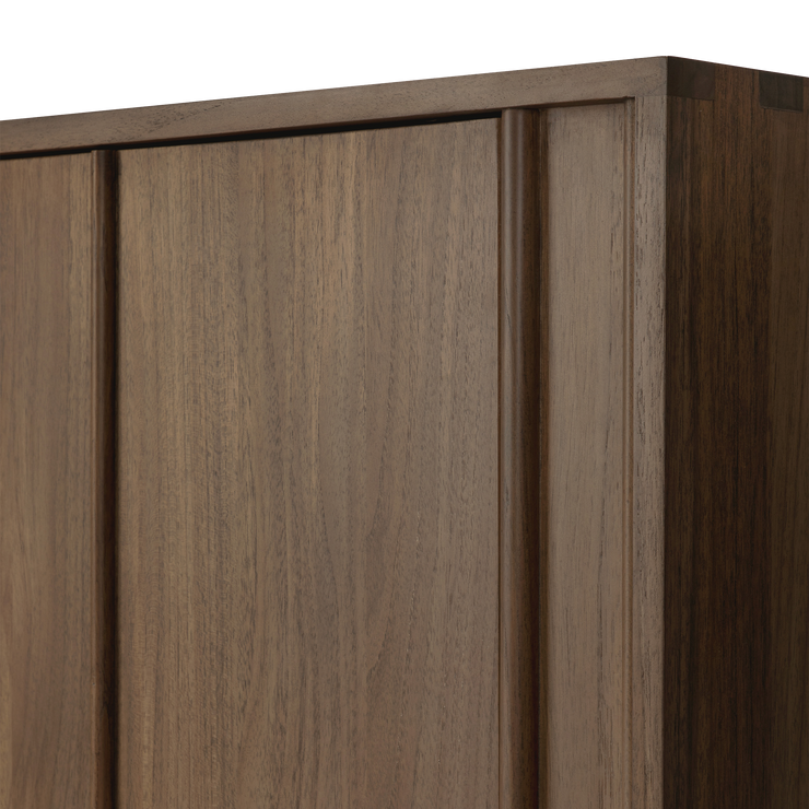 Skjenk Pillar Sideboard fra Ethicraft.