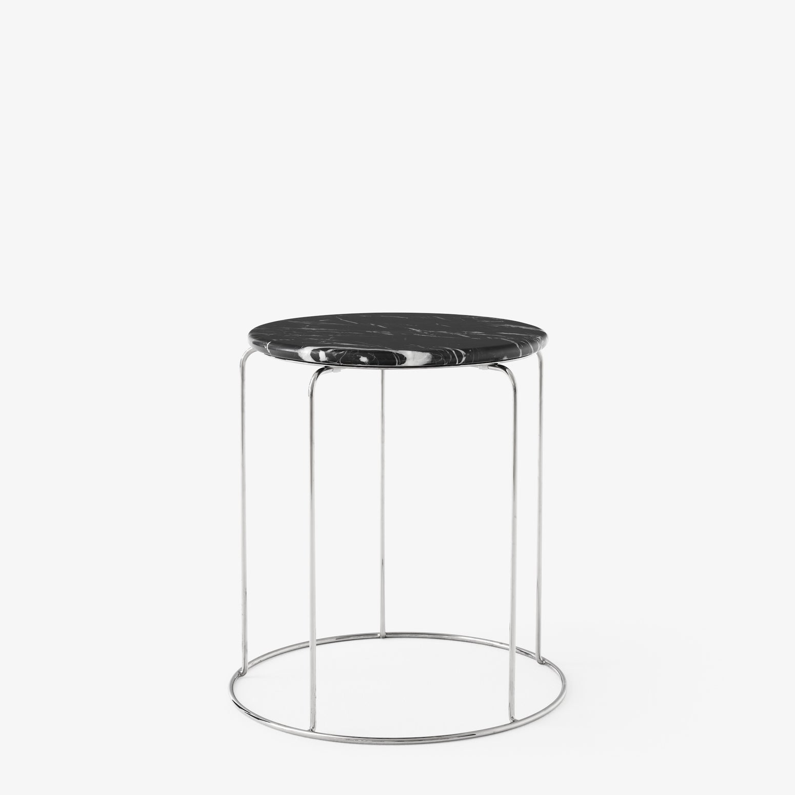 Sidebord Wire Stool VP11 fra &tradition med svart marmorplate