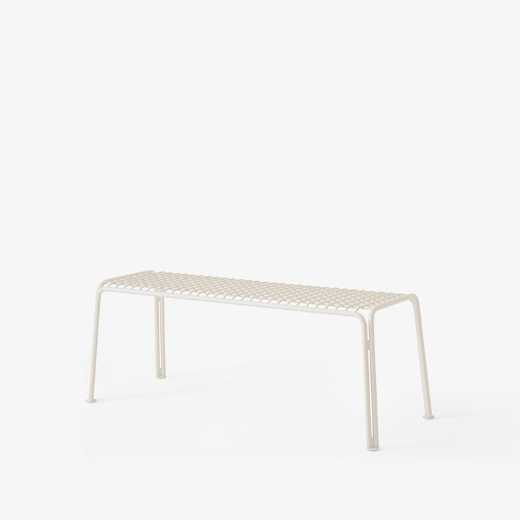 Hvit benk til uteplassen, Thorvald SC112 fra &tradition