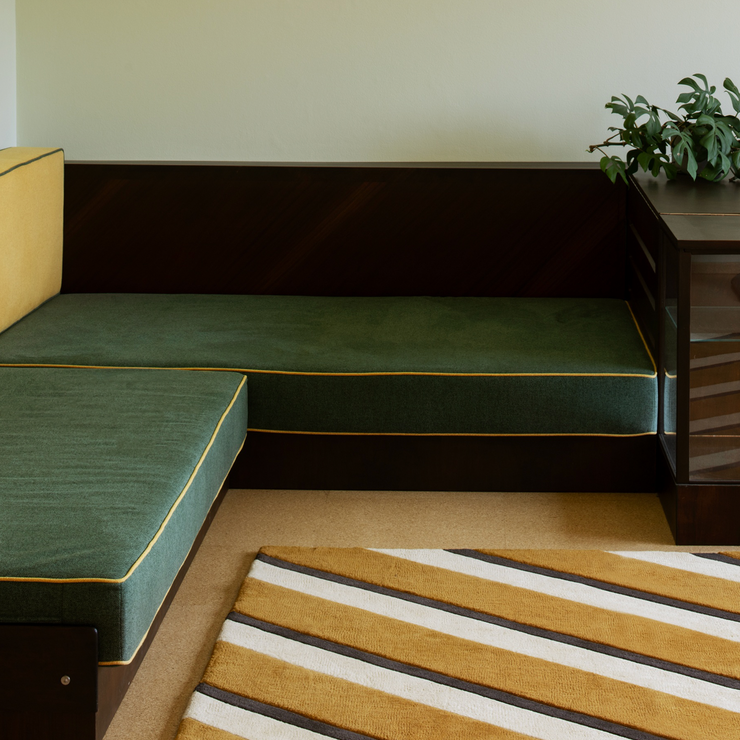 Teppe Diagonal i fargen Sand fra Layered.