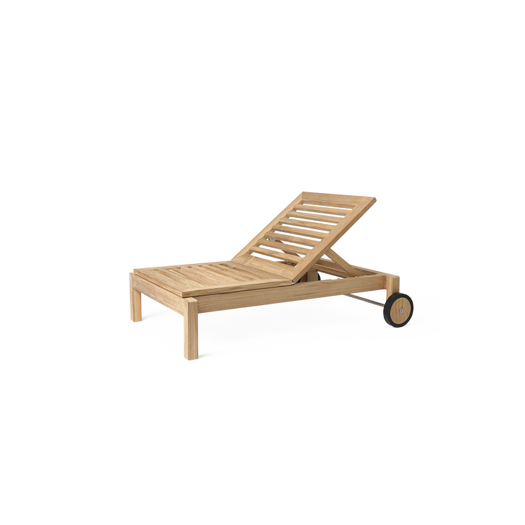 Solseng AH604 Outdoor Lounger fra Carl Hansen & Søn.
