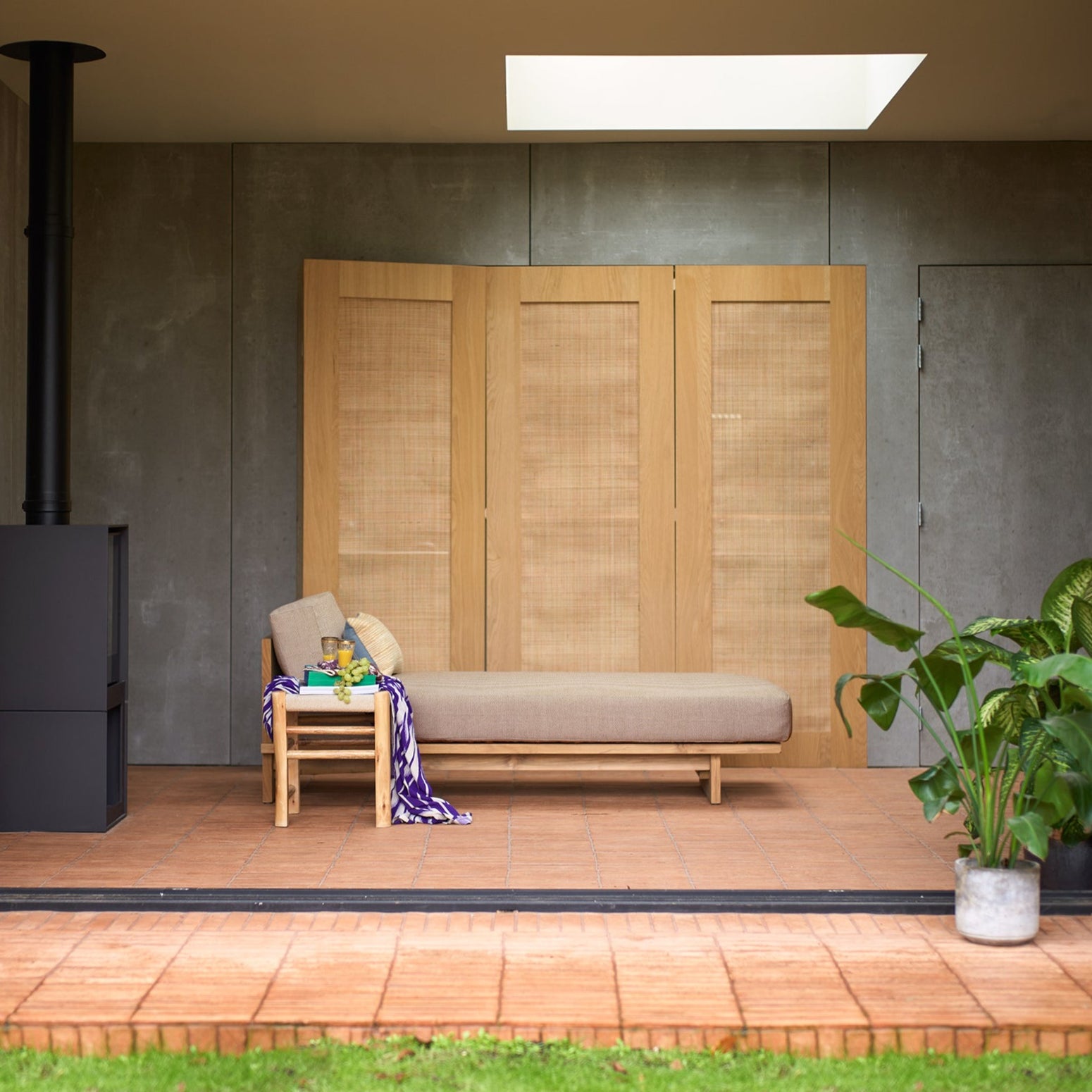 Dagseng Outdoor Teak fra HK Living i tekstilet Natural