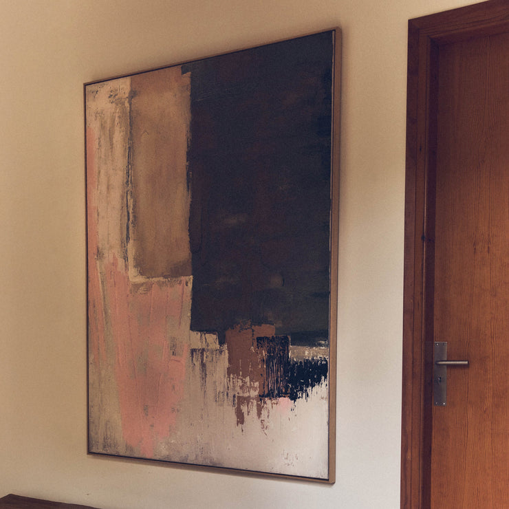 Maleri i ramme fra HK Living: Med sin generøse størrelse på B123 x H163 cm kan maleriet fint henge alene, men det kan også kombineres med andre kunstverk – for eksempel over en lavere skjenk sammen med en skulptur eller en vakker vase. Rammen er laget av ask.