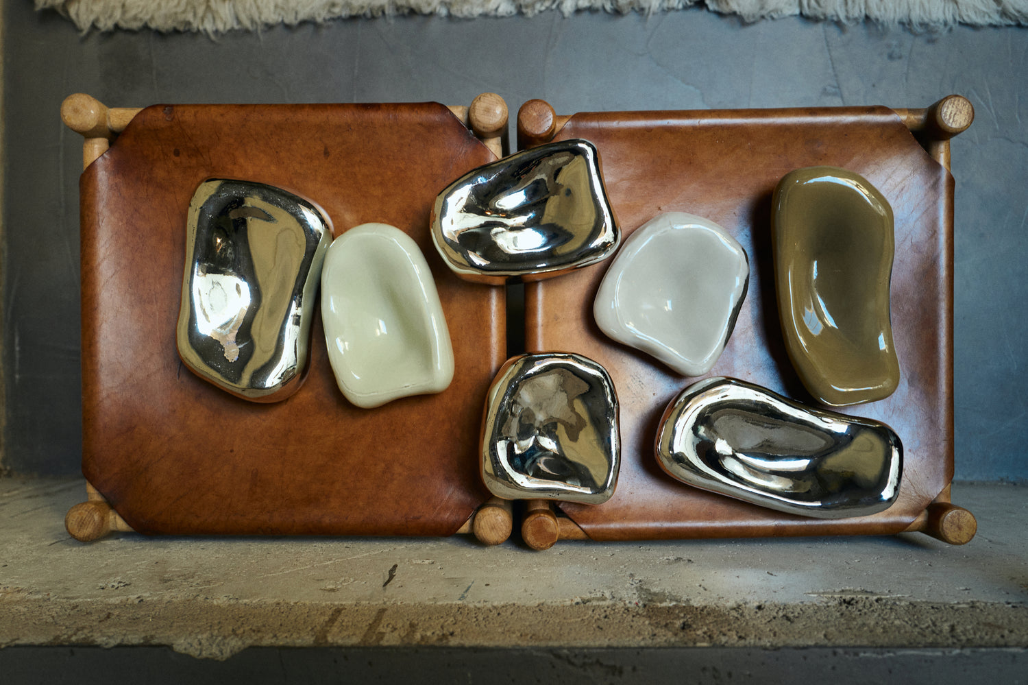 Glasskulpturene Glass Sculpture fra HKliving. Det finnes også en variant i krombelagt glass, som kommer i et sett på 4 stk.