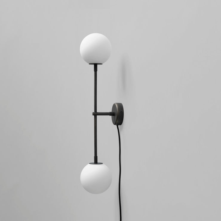 Drop Wall Lamp Bulp - Grey, vegglampe, fra 101 Copenhagen