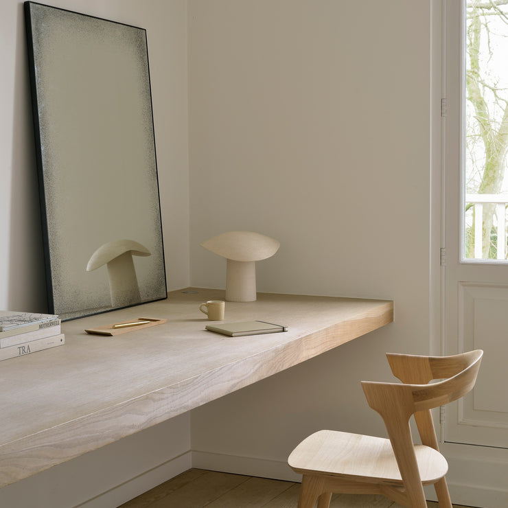 Spisestol Bok Dining Chair fra Ethnicraft med finish i oljet eik