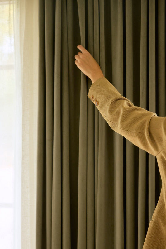 Grønn velurgardin fra Gotain (Khaki)