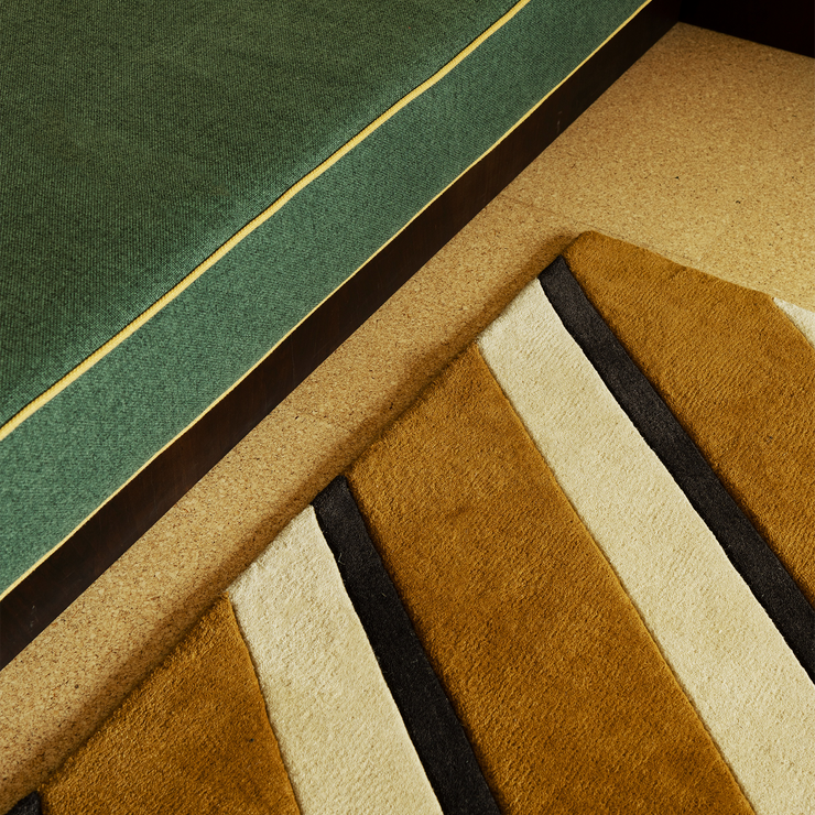 Teppe Diagonal i fargen Sand fra Layered.