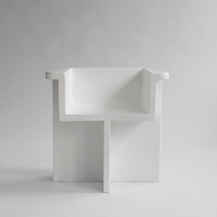 Brutus Dining Chair i fargen Bone White.