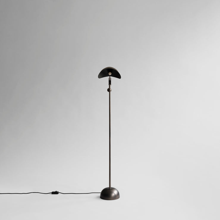 Gulvlampen Stingray fra 101 Copenhagen.