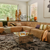Ute etter et sofabord som gjør litt ut av seg? Sofabordet Mirror Block Table fra HK Living i glass kommer i to finisher – Clear og Nude – ett i klassisk speilbordutførelse og et i dus rosa farget glass, begge med vakkert fasettslipte kanter. De elegante sofabordene reflekterer omgivelsene, hviler lavt på en svart sokkel og gjør seg ekstra fint i stuer med lave loungesofaer og loungestoler og i kontrast til grovere materialer som lin, skinn og ull.