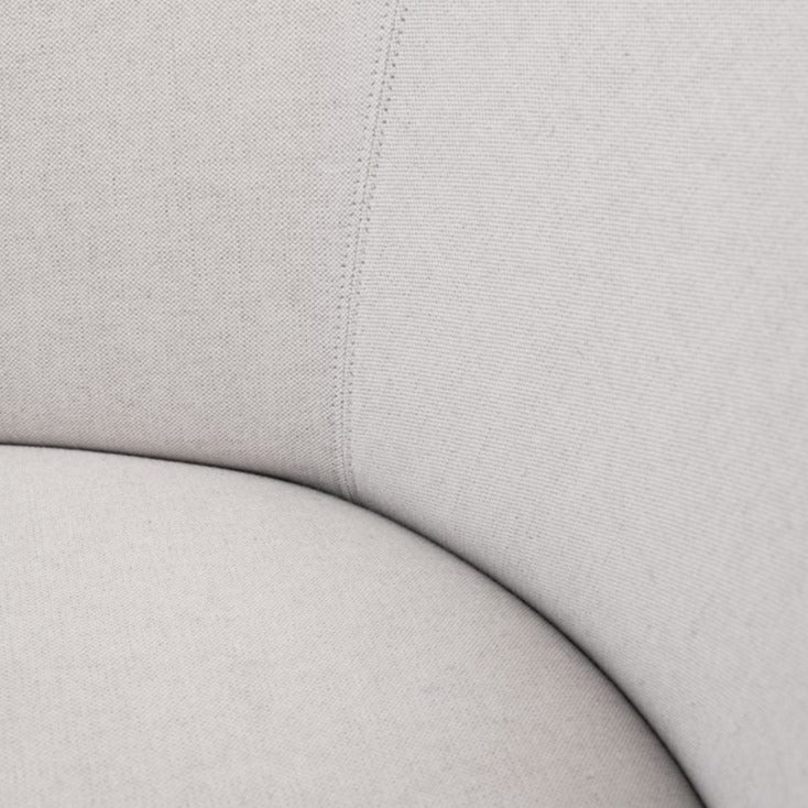 Lenestolen Crown Easy Armchair finnes også i tekstilet Geneva Shingle - 2854/120 fra Villa Nova. 