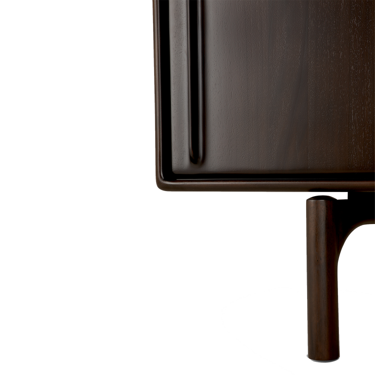 Skjenk Flow Sideboard fra Ethnicraft.