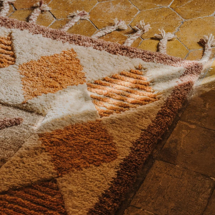 Teppe WIldcat i Burnt Brown / terracotta fra Dusty Deco.