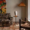 Dusty Deco hadde sitt utspring i brukthandelen til grunnleggerne Edin og Lina - der de solgte nøye utvalgte vintage designskatter fra hele verden. Etter hvert utviklet de sin egen kolleksjon av unike møbler som skaper inspirerende hjem!