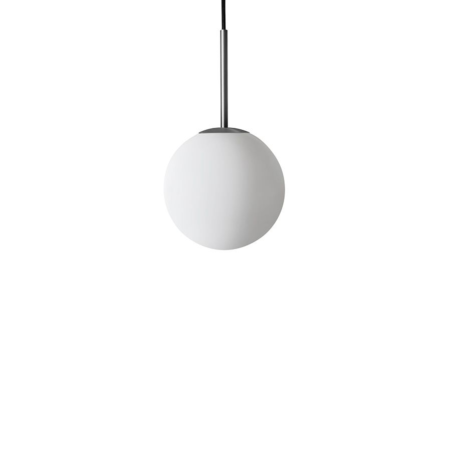 Arkivlampe 4014 fra Hadeland Glassverk i matt, sandblåst glass med stålfarget oppheng i størrelse Ø200 mm.