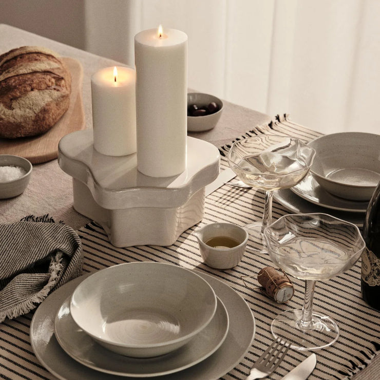 Kubbelys Eco Pillar Candle Pure White H20 cm fra Broste Copenhagen