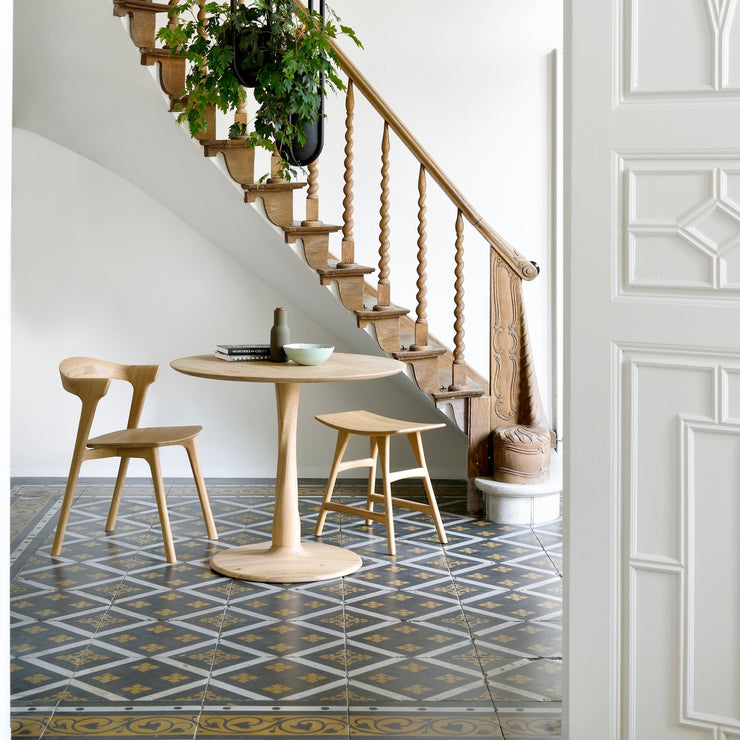 Spisestol Bok Dining Chair fra Ethnicraft med finish i oljet eik