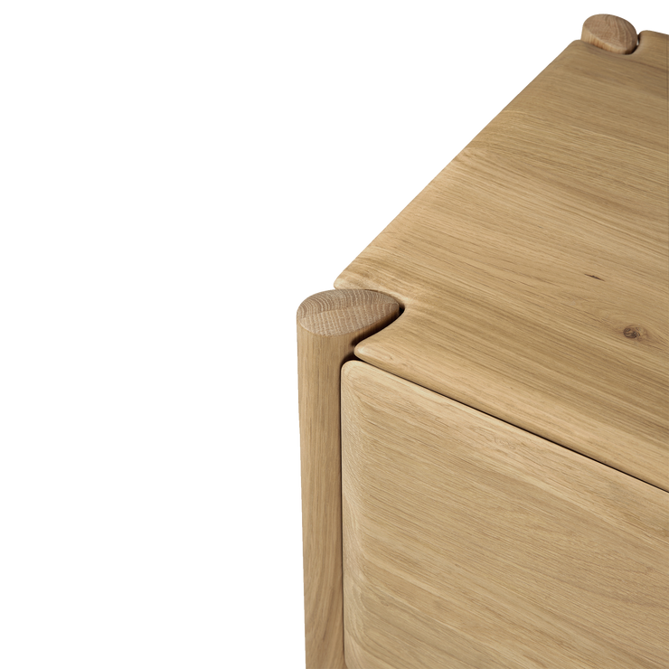 TV-benk Pl TV Cupboard fra Ethnicraft.