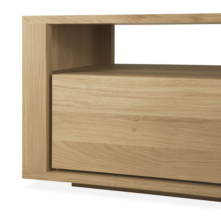 TV-benk Shadow TV Cupboard fra Ethnicraft