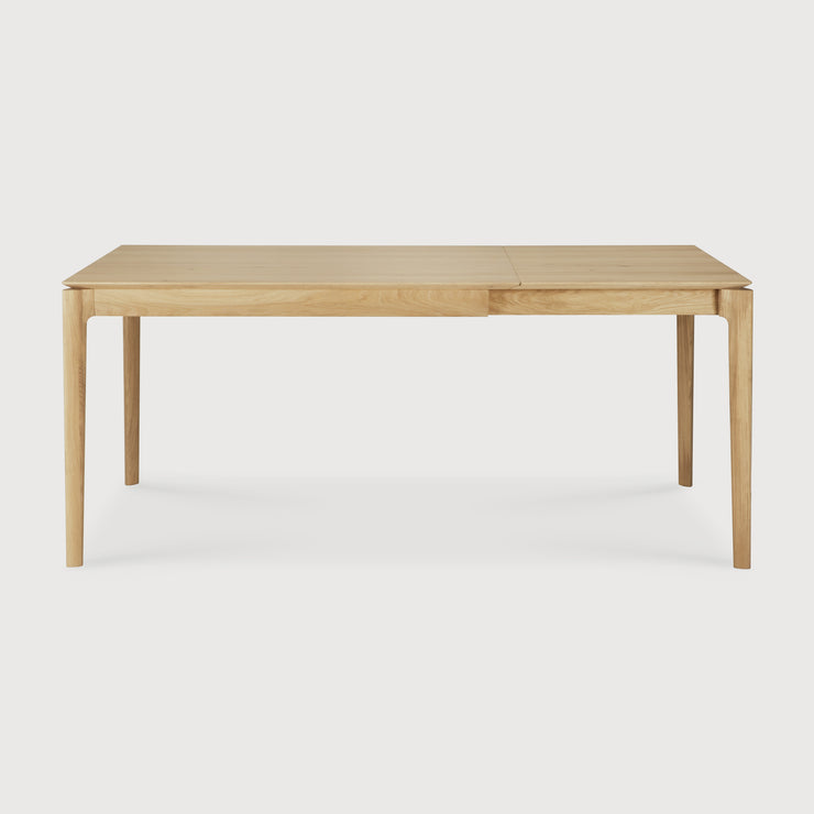 Spisebord Bok Dining Table Extendable fra Ethnicraft med finish i oljet eik