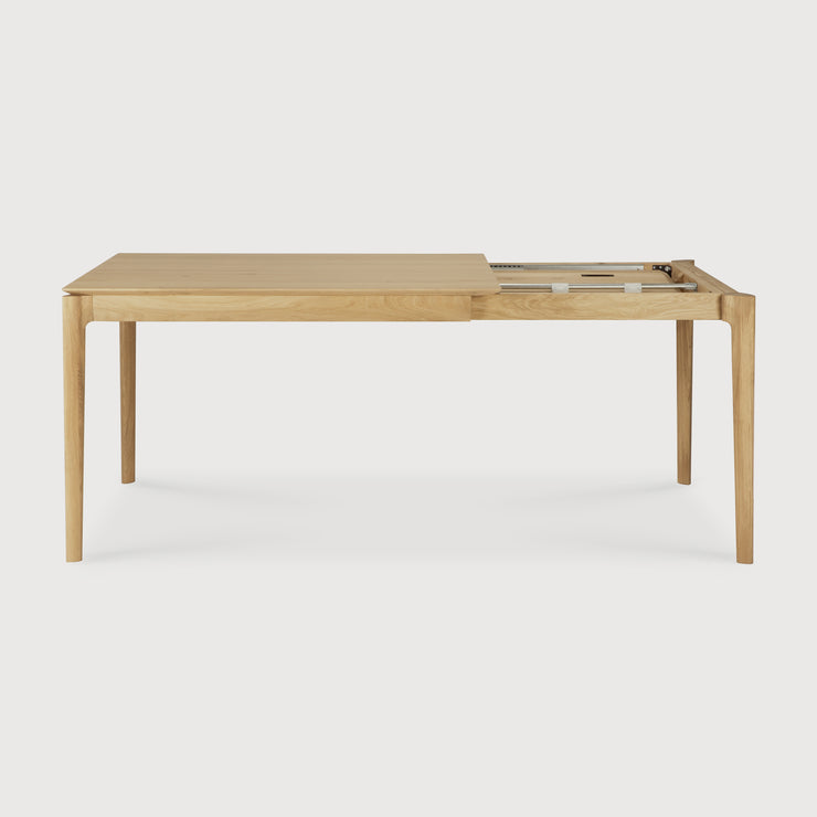 Spisebord Bok Dining Table Extendable fra Ethnicraft med finish i oljet eik