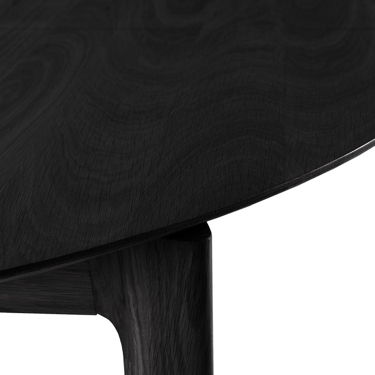 Spisebord Bok Dining Table Extendable Round fra Ethnicraft med finish i svartlakkert eik