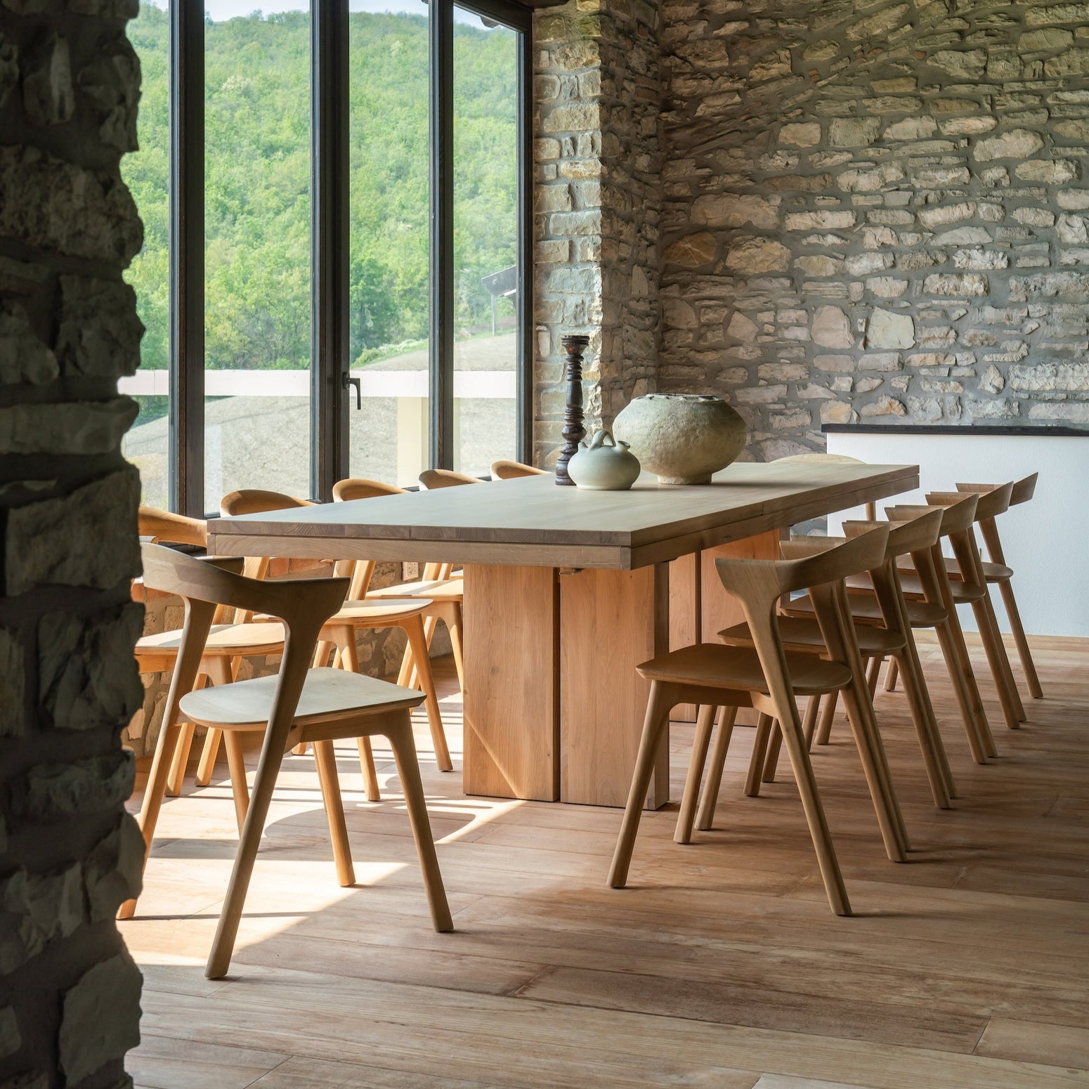 Spisestol Bok Dining Chair fra Ethnicraft med finish i oljet eik
