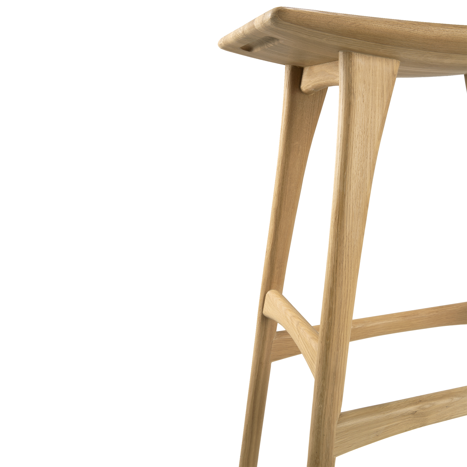Barkrakk Osso Bar Stool (H80 cm) i lakkert eik/oak fra Ethnicraft.