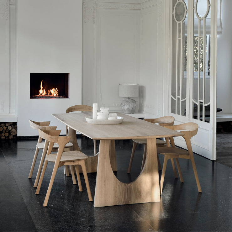 Spisestol Bok Dining Chair fra Ethnicraft med finish i oljet eik
