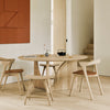 Spisebord Geometric Dining Table Round fra Ethnicraft i oljet eik