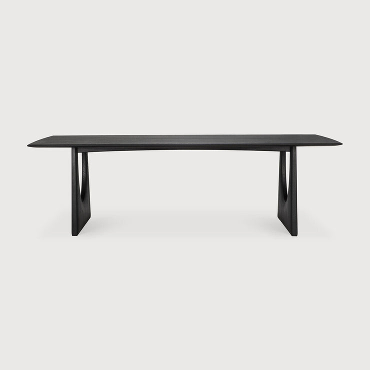 Spisebord Geometric Dining Table fra Ethnicraft med finish i svartlakkert eik, størrelse 250x100 cm