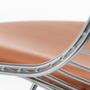 Eames Wire Chair fra Vitra i krom og sete i skinn