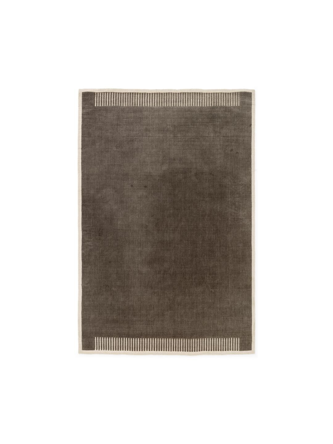 Teppe Duomo Rug fra Audo Copenhagen i størrelsen 200 x 300 cm og fargen Marble Grey