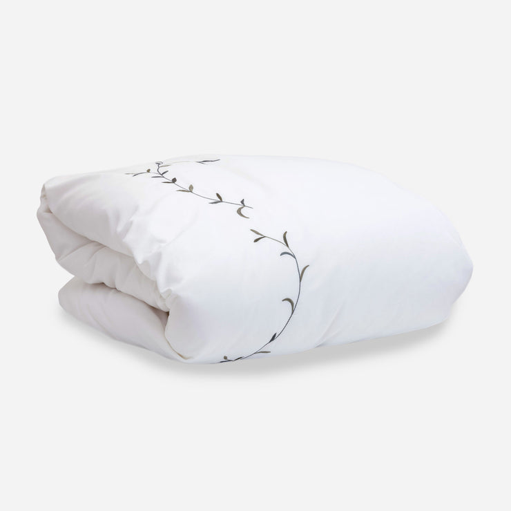 Dynetrekket Vivace fra Notti finnes i flere størrelser og lukkes med knapper.