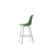 Barstol Eames Plastic Stool RE Medium, ben i krom og sete i fargen Forest