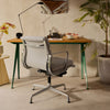 Kontorstolen Soft Pad Chair EA 231 fra Vitra