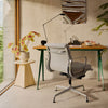 Kontorstolen Soft Pad Chair EA 231 fra Vitra