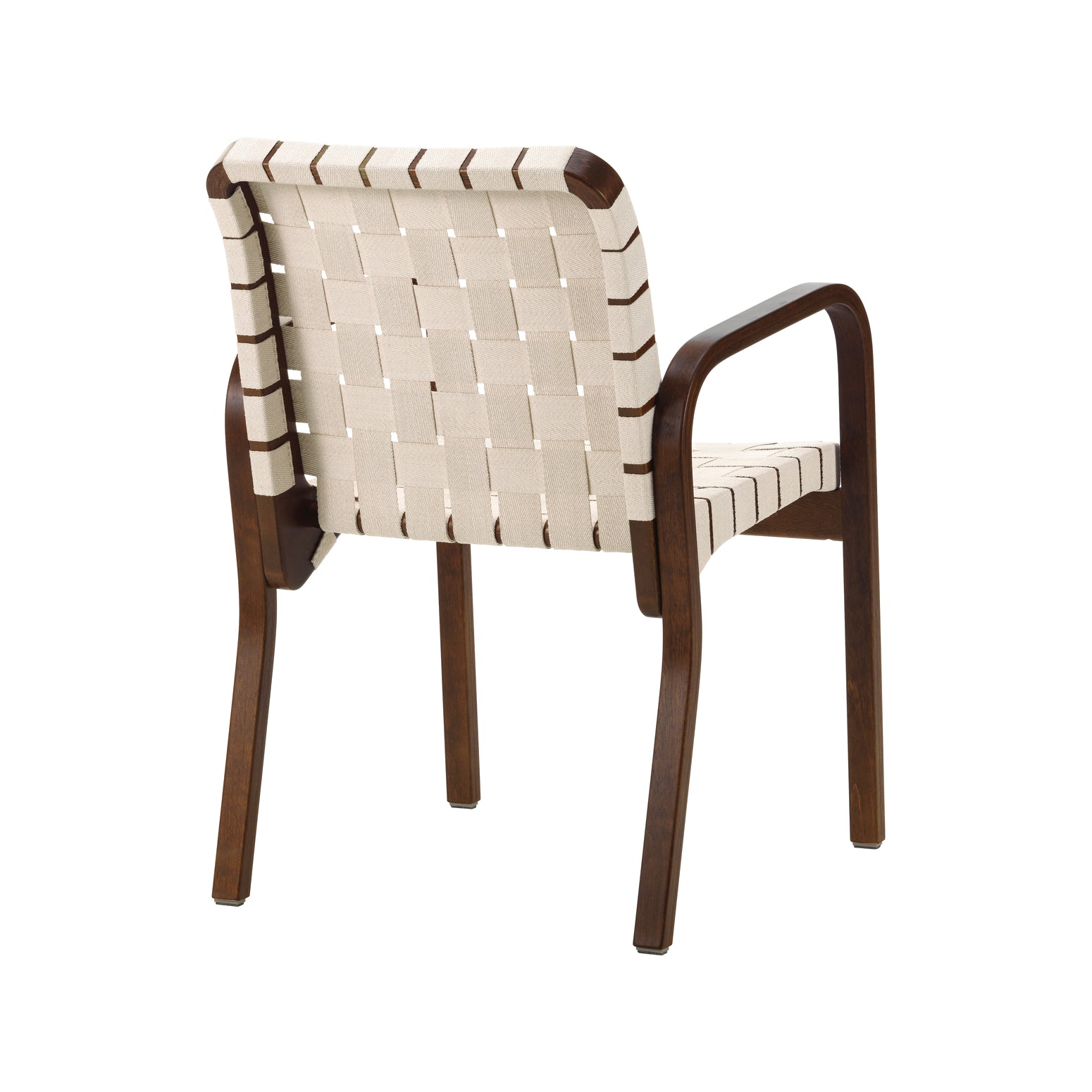Spisestol Armchair 45 fra Artek: Valnøttfarget bjørk med flettet lin (natural white) og armlener i tre