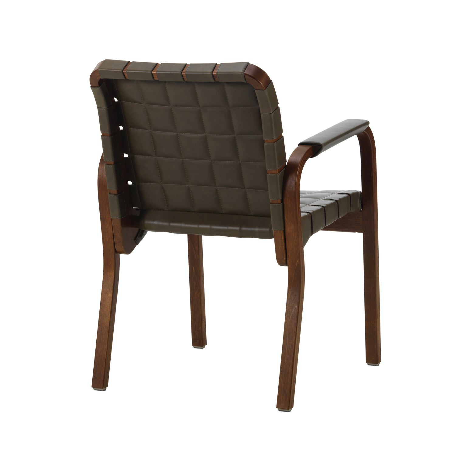 Spisestol Armchair 45 fra Artek: Valnøttfarget bjørk med grønt quiltet skinn (olive) og armlener i skinn
