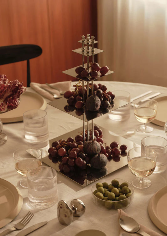 Etasjefat Orbelle Etagere fra Ferm Living.