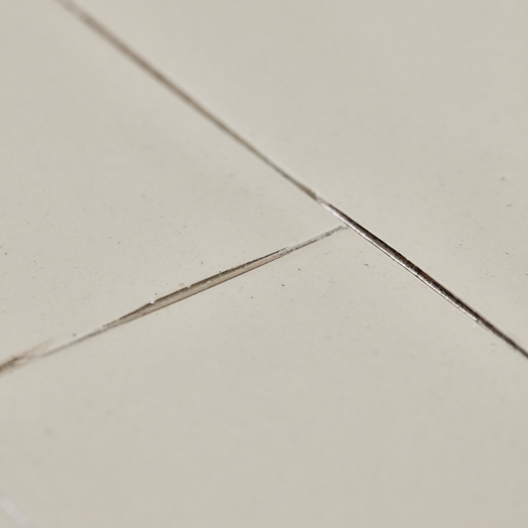 Sofabord Brick fra House Doctor med 'fliser' i høyglanslakkert mangotre, farge Sand