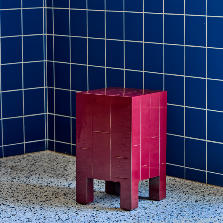 Sidebordet Brick fra House Doctor i farge Rød