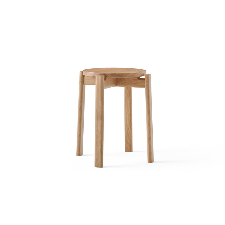 Krakk Passage Stool i eik fra Audo Copenhagen
