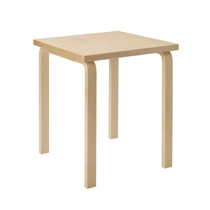 Spisebord Aalto Table 80C fra Artek, kvadratisk, i heltre bjørk med bordplate i bjørkefinér.