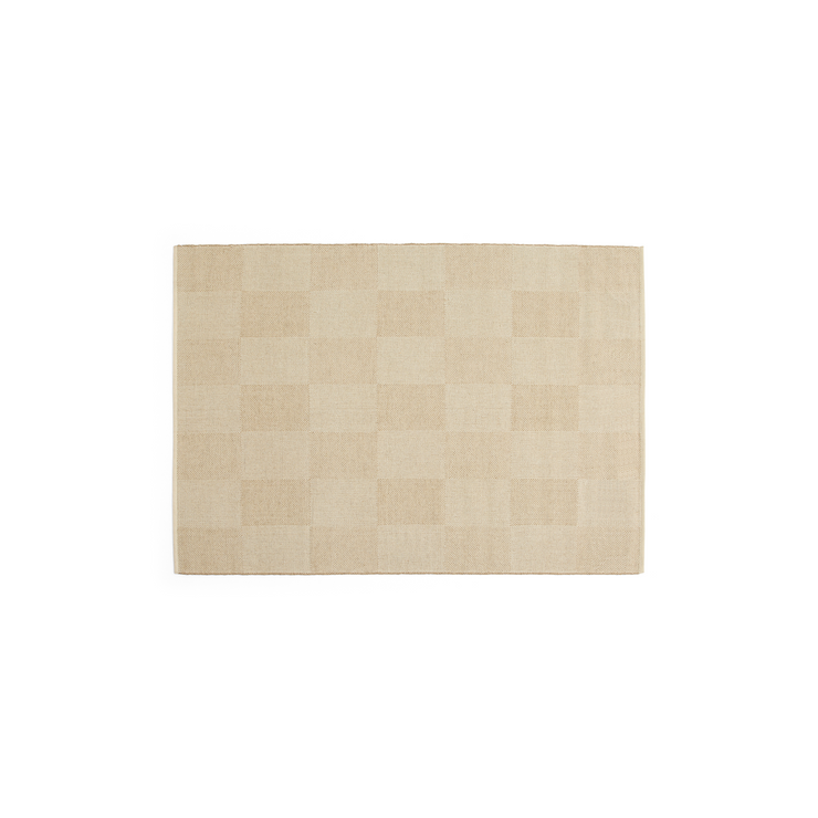 Teppet Check Rug fra Hay: 140 x 200 cm i fargen Sand