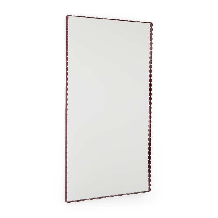 Arcs speil fra Hay i størrelse L, med burgunderfarget ramme.