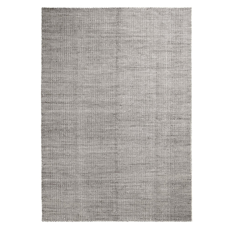 Ullteppet Moiré Kelim fra Hay i fargen Grey.
