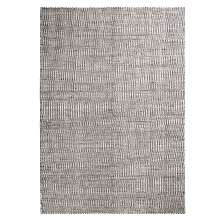 Ullteppet Moiré Kelim fra Hay i fargen Grey.